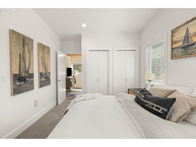 89026 OCEAN Dr, Warrenton, OR 97146