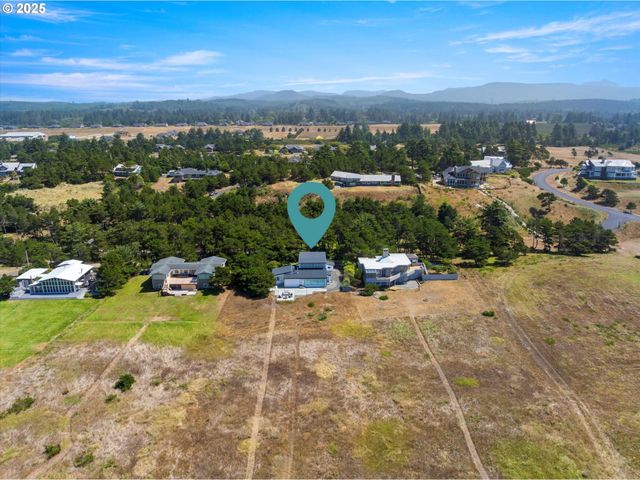89026 OCEAN Dr, Warrenton, OR 97146