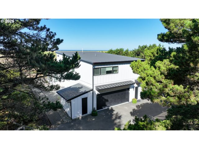 89026 OCEAN Dr, Warrenton, OR 97146