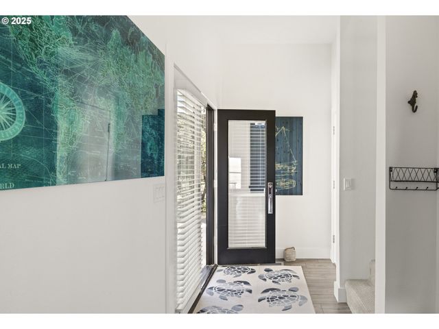 89026 OCEAN Dr, Warrenton, OR 97146