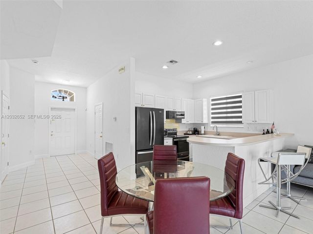 15780 SW 141st St, Miami, FL 33196