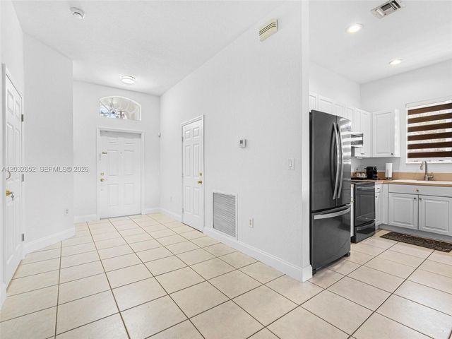 15780 SW 141st St, Miami, FL 33196