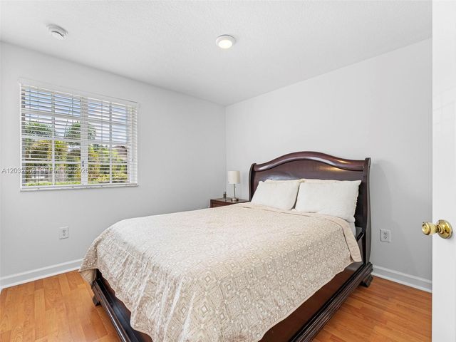 15780 SW 141st St, Miami, FL 33196
