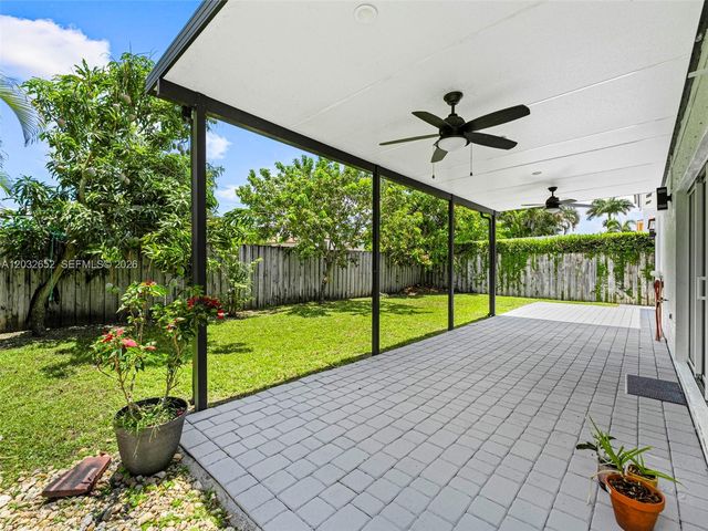 15780 SW 141st St, Miami, FL 33196