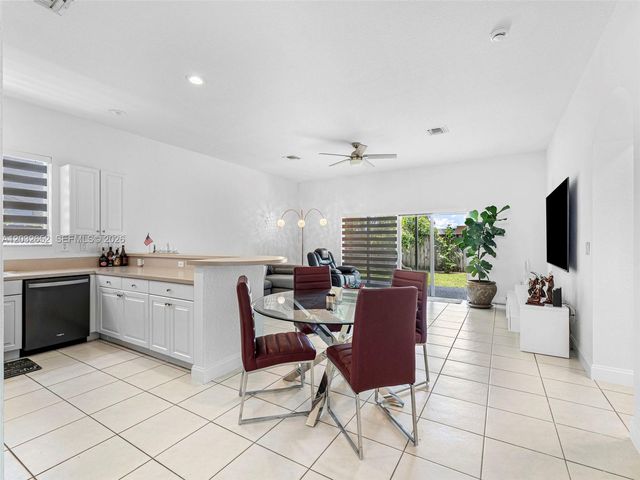 15780 SW 141st St, Miami, FL 33196