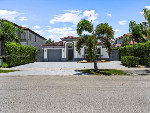 15780 SW 141st St, Miami, FL 33196