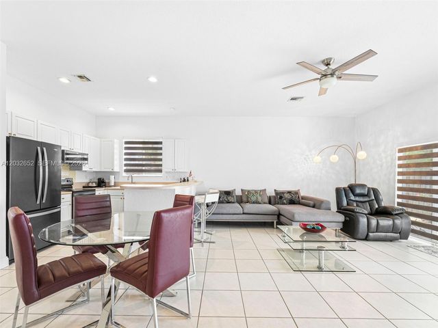 15780 SW 141st St, Miami, FL 33196