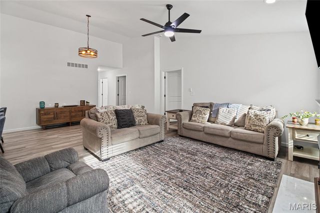 1539 Hickory Landing, De Soto, MO 63020