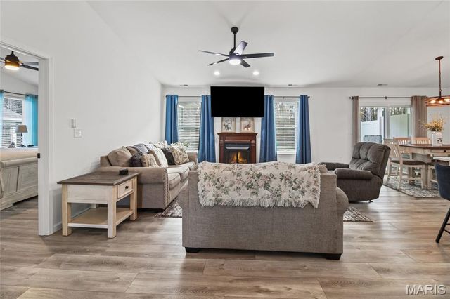 1539 Hickory Landing, De Soto, MO 63020