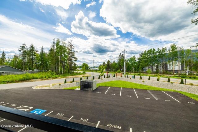 50 Carnelian Ave, 203, Ponderay, ID 83852