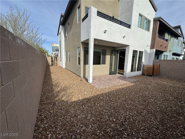 4395 Sunburst Spring Avenue, Las Vegas, NV 89141