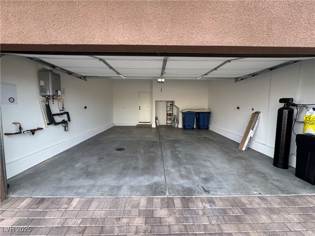 4395 Sunburst Spring Avenue, Las Vegas, NV 89141