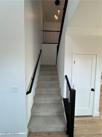 4395 Sunburst Spring Avenue, Las Vegas, NV 89141