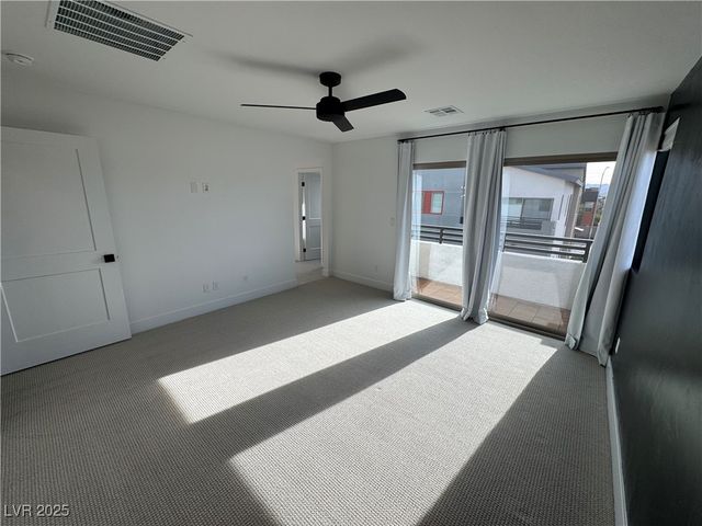 4395 Sunburst Spring Avenue, Las Vegas, NV 89141