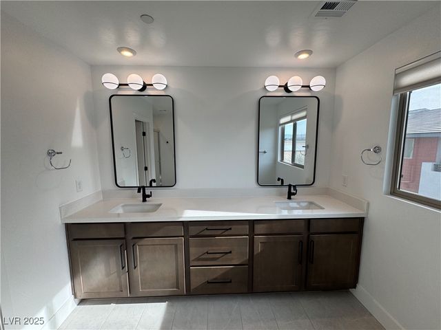 4395 Sunburst Spring Avenue, Las Vegas, NV 89141