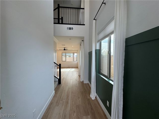 4395 Sunburst Spring Avenue, Las Vegas, NV 89141