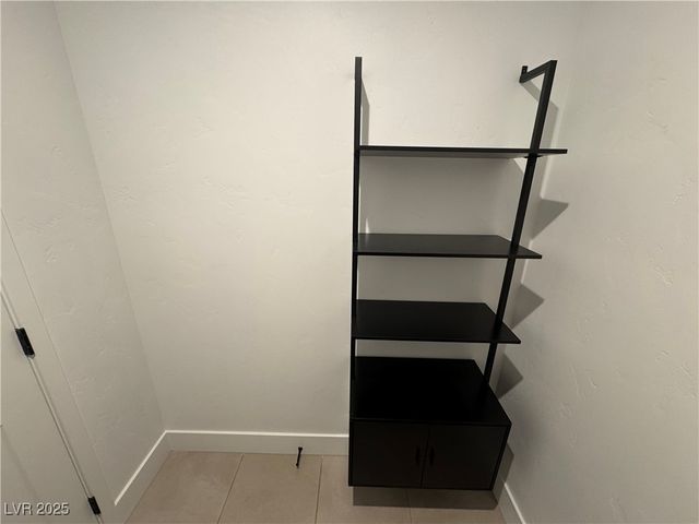 4395 Sunburst Spring Avenue, Las Vegas, NV 89141