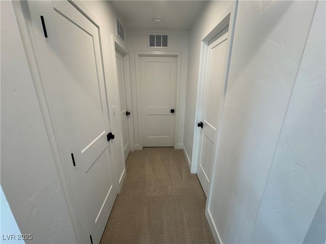 4395 Sunburst Spring Avenue, Las Vegas, NV 89141