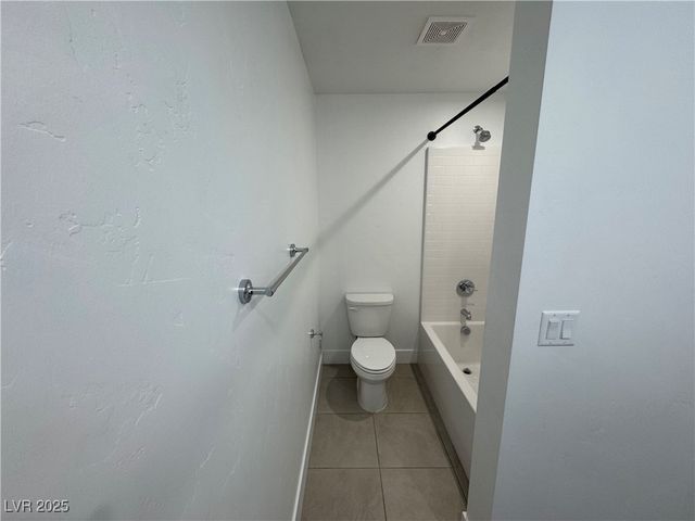 4395 Sunburst Spring Avenue, Las Vegas, NV 89141