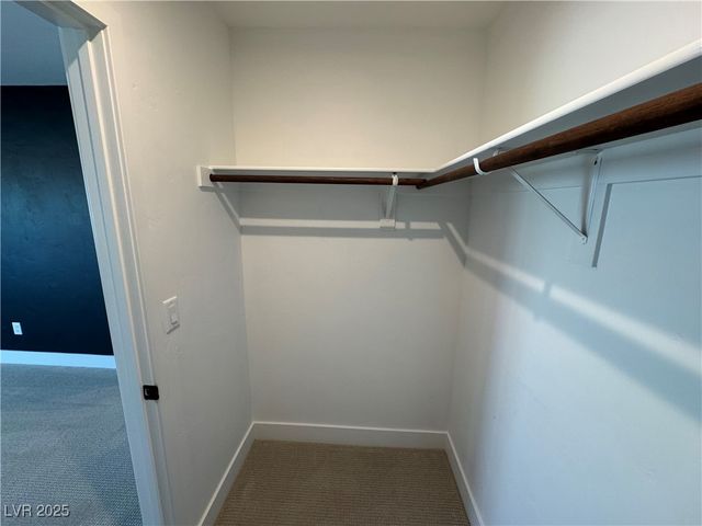 4395 Sunburst Spring Avenue, Las Vegas, NV 89141