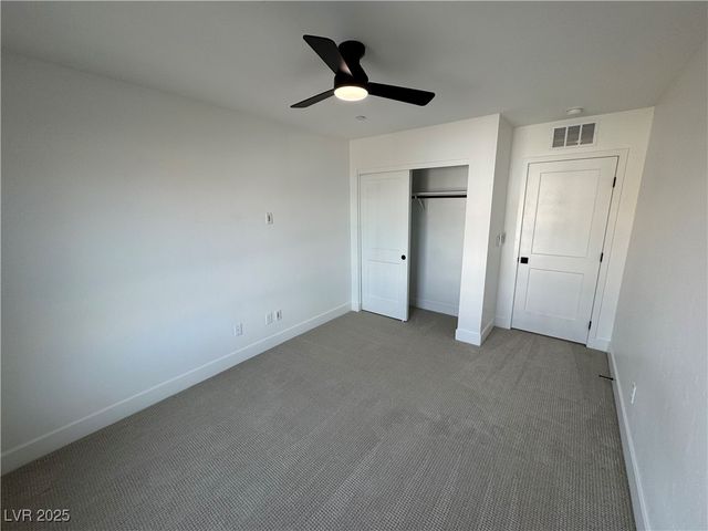 4395 Sunburst Spring Avenue, Las Vegas, NV 89141