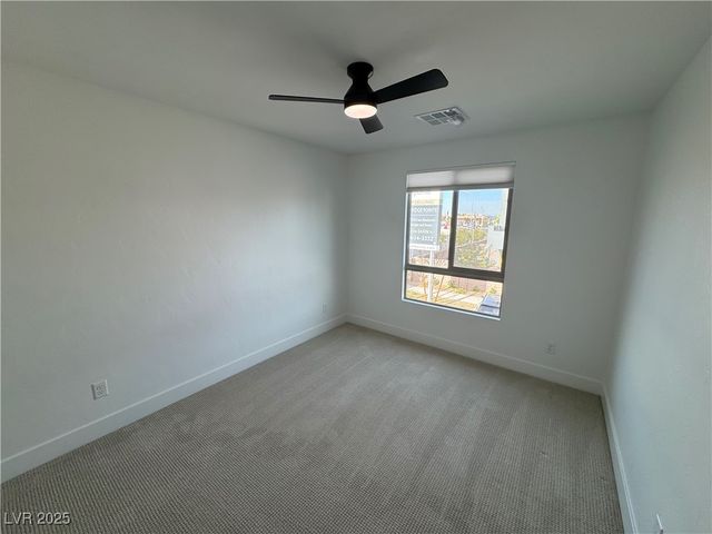 4395 Sunburst Spring Avenue, Las Vegas, NV 89141
