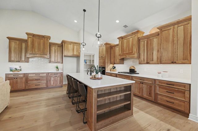 4085 N Tyler Ct, Maize, KS 67101