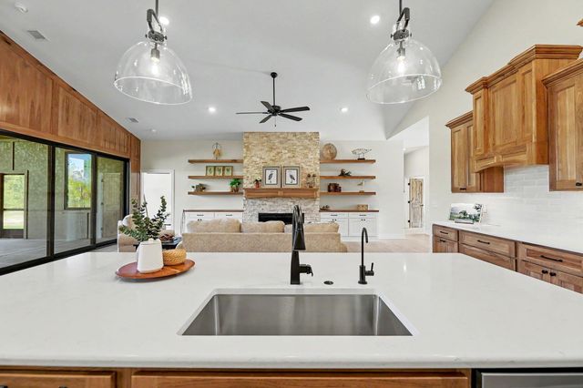 4085 N Tyler Ct, Maize, KS 67101
