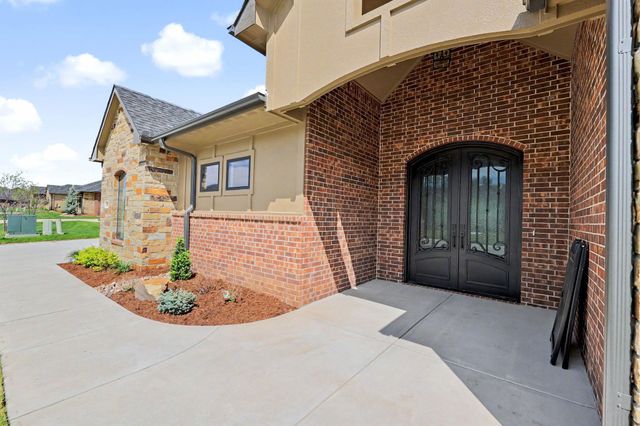 4085 N Tyler Ct, Maize, KS 67101