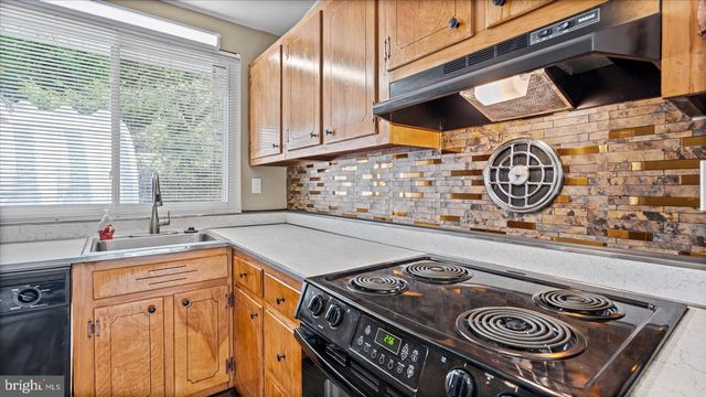 3 ARROWHEAD CT, Baltimore, MD 21208
