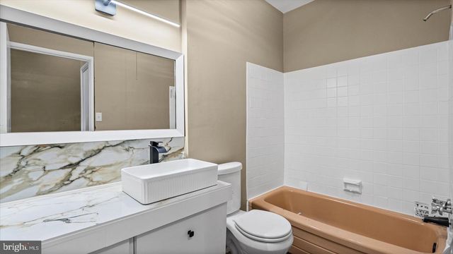3 ARROWHEAD CT, Baltimore, MD 21208