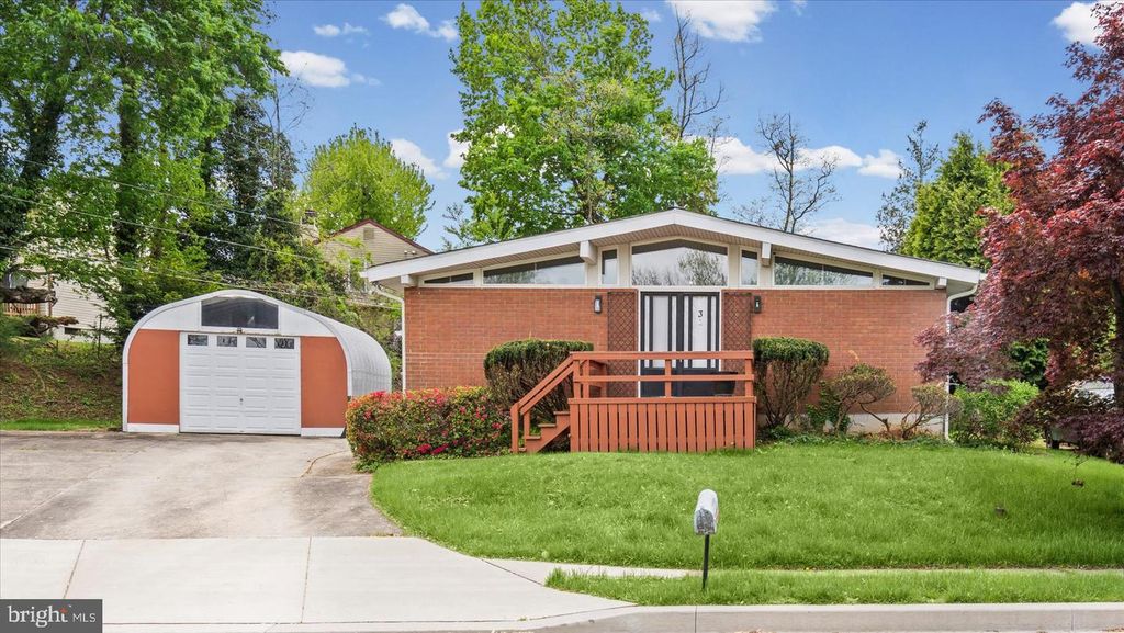 3 ARROWHEAD CT, Baltimore, MD 21208