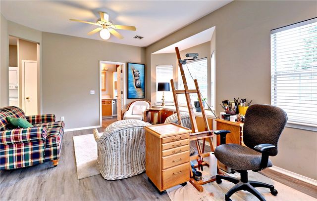 811 E Township Street, Fayetteville, AR 72703