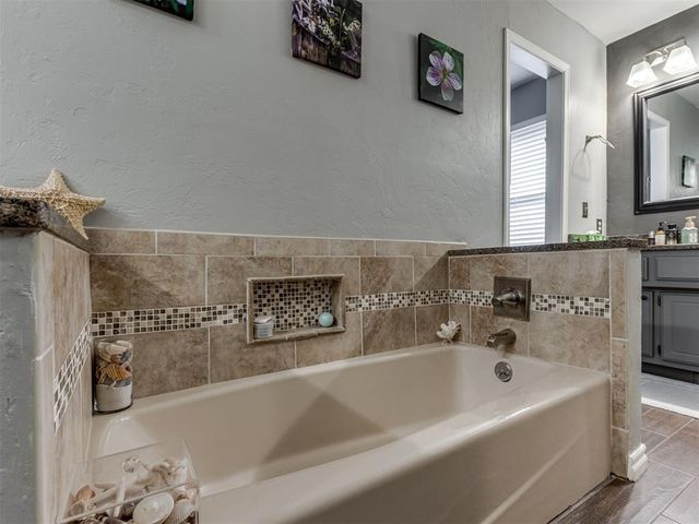 5213 NW 111th Terrace, Oklahoma City, OK 73162