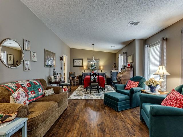 5213 NW 111th Terrace, Oklahoma City, OK 73162