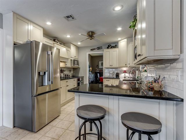 5213 NW 111th Terrace, Oklahoma City, OK 73162