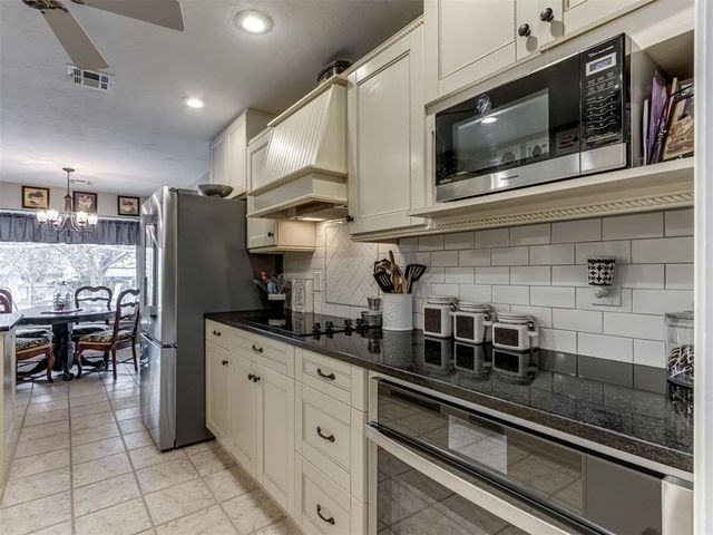 5213 NW 111th Terrace, Oklahoma City, OK 73162