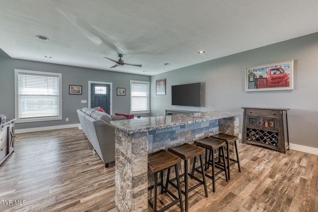 210 Raders Sidetrack Road, Greeneville, TN 37743