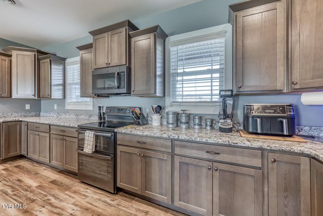 210 Raders Sidetrack Road, Greeneville, TN 37743