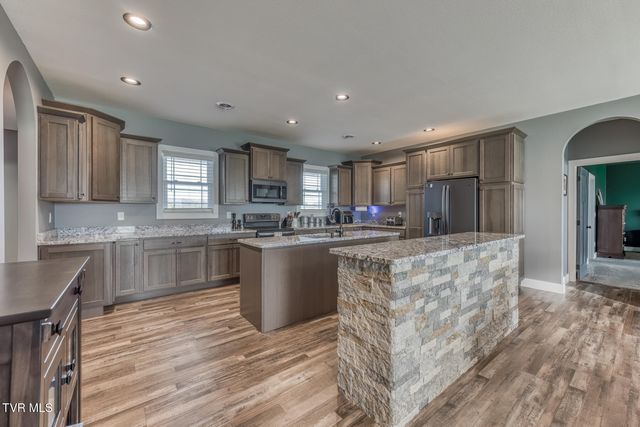 210 Raders Sidetrack Road, Greeneville, TN 37743