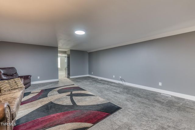 210 Raders Sidetrack Road, Greeneville, TN 37743