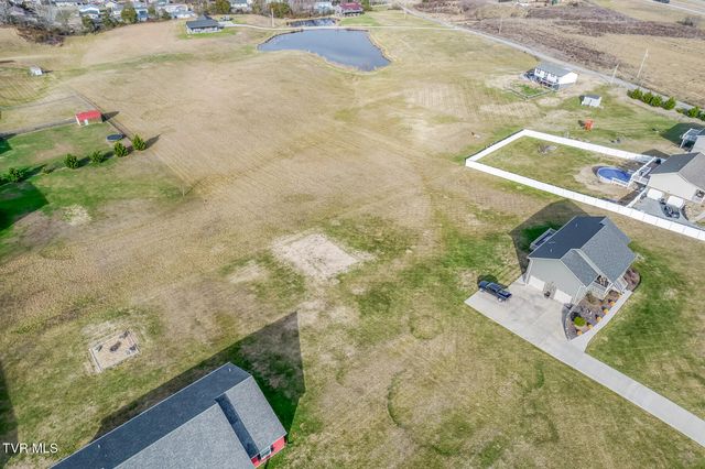 210 Raders Sidetrack Road, Greeneville, TN 37743