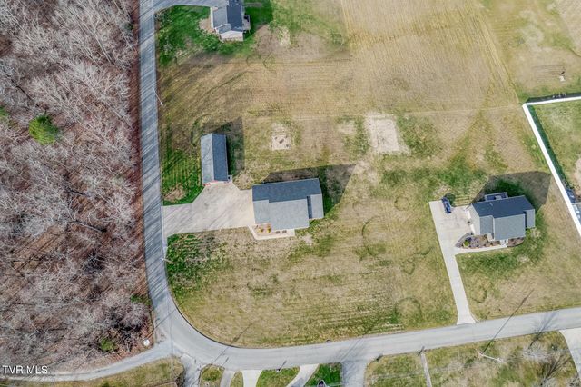 210 Raders Sidetrack Road, Greeneville, TN 37743