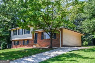 6473 Fleur De Lis Drive, Morrow, GA 30260