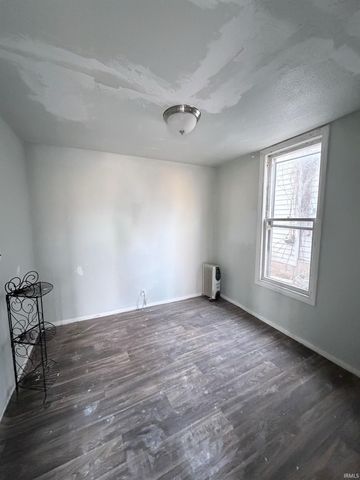 740 Davis Street, Fort Wayne, IN 46808