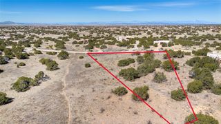 15 Chapala, Santa Fe, NM 87508