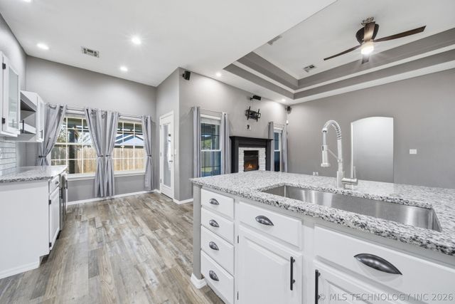 5102 Bahama Avenue, Sand Springs, OK 74063