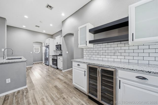 5102 Bahama Avenue, Sand Springs, OK 74063