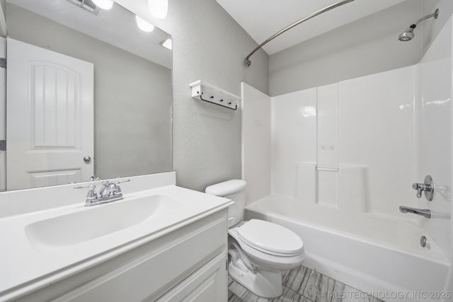 5102 Bahama Avenue, Sand Springs, OK 74063