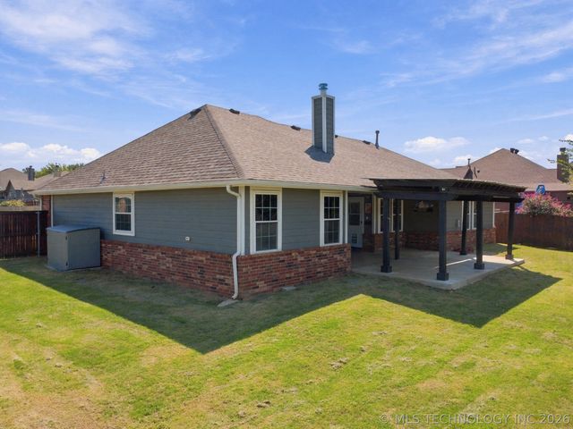 5102 Bahama Avenue, Sand Springs, OK 74063